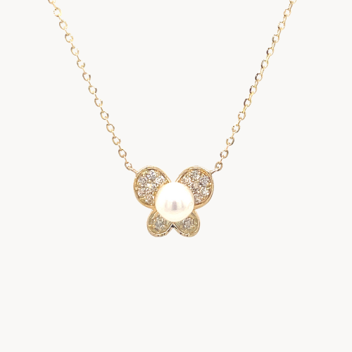pearl necklace